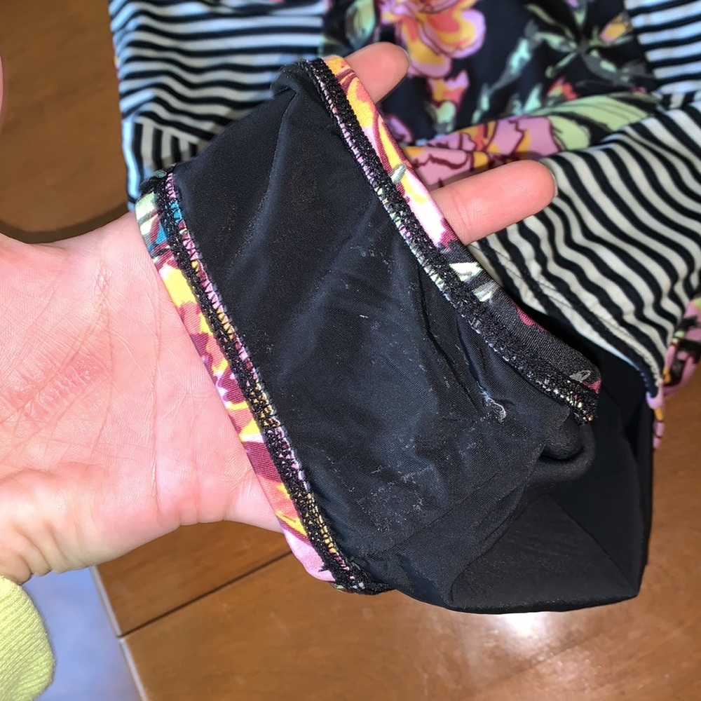 ModCloth tide my best swimsuit noir mix one piece - Picture 6 of 9